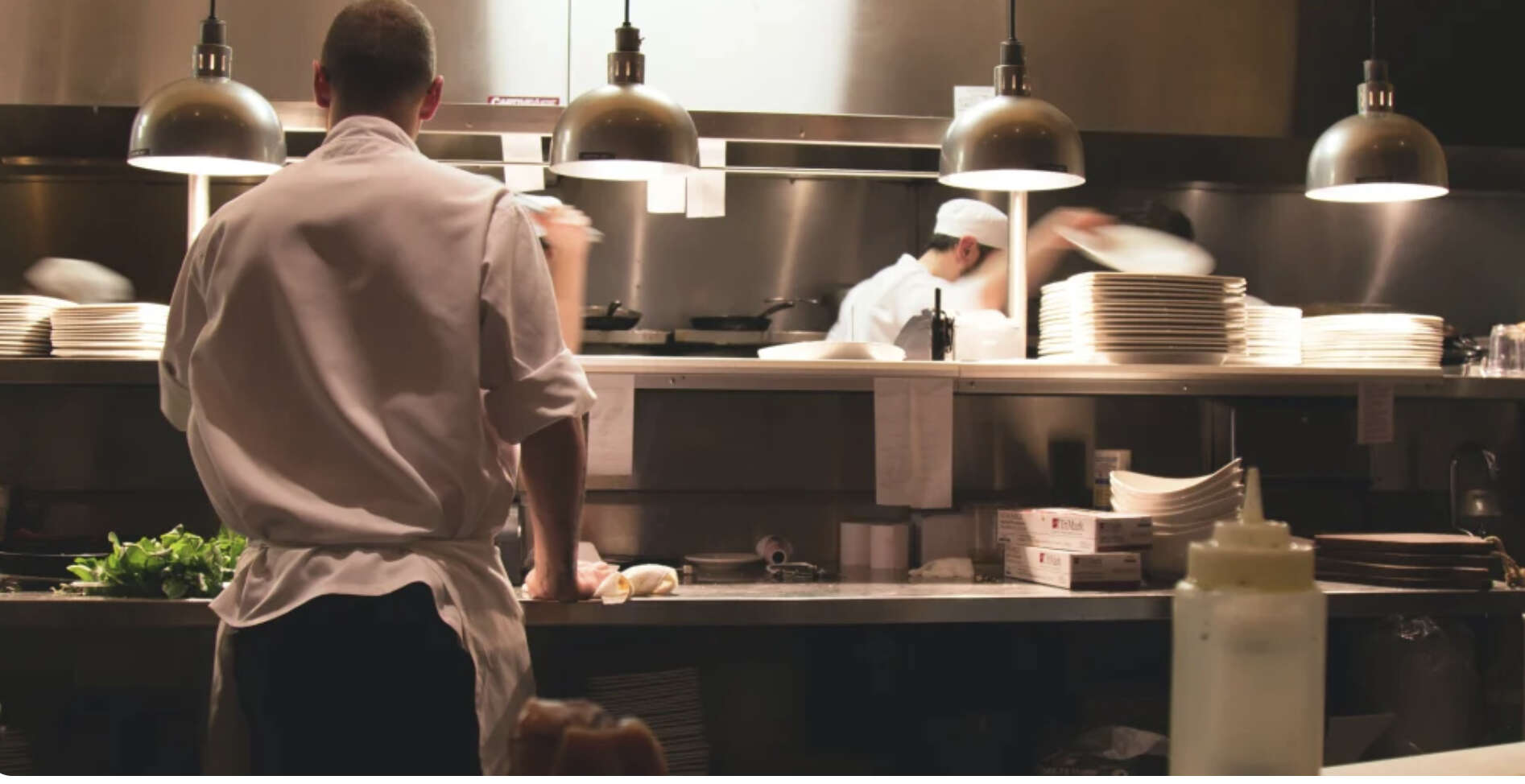 Top Tips for Running a Successful Food Service Operation at Your Hotel